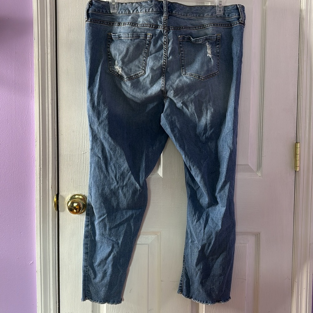 Torrid Distressed Jeans - Picture 6 of 6